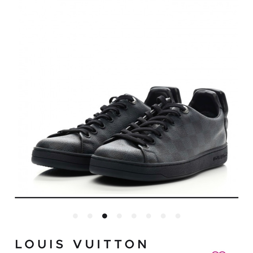 AUTHENTIC LOUIS VUITTON
Damier Cobalt Frontrow Sneakers